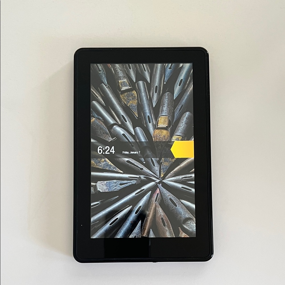 Sleek Black Tablet - Picture 2 of 5